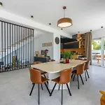 In 45076 Villa